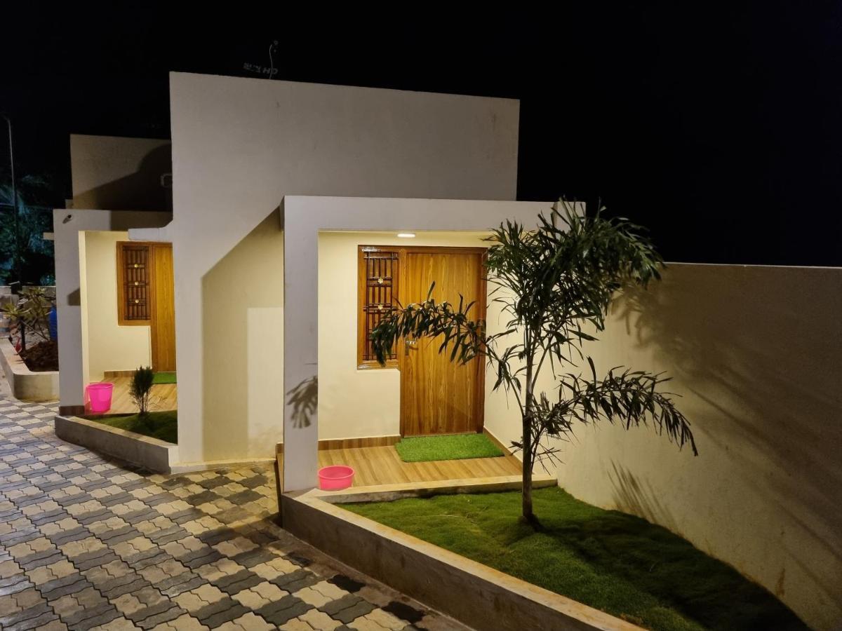 Westn Resorts Kuttālam Extérieur photo